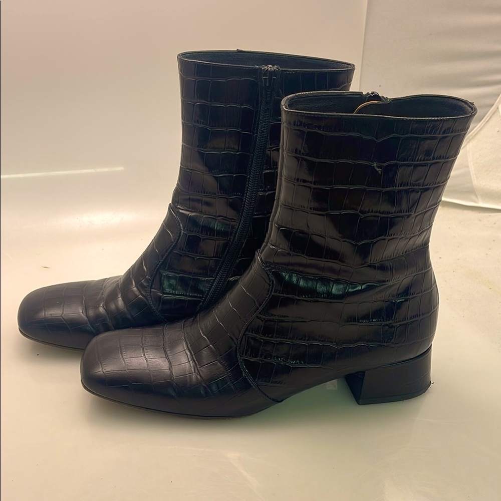 Espresso Brown Croc-Embossed Ankle Boots 1” heel good condition